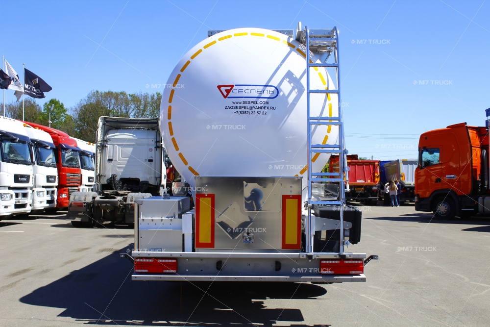 Сеспель SF40 (код 0003728) по цене 8100000 руб. Москва — Б/У прицепная ...
